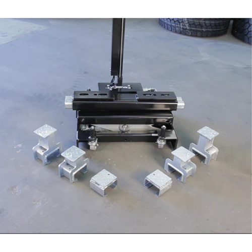 Cric de levage dextr&eacute;mit&eacute; par pare-chocs, Capacit&eacute; de 12 tonne(s), 8" - 15-3/4" h Fastek