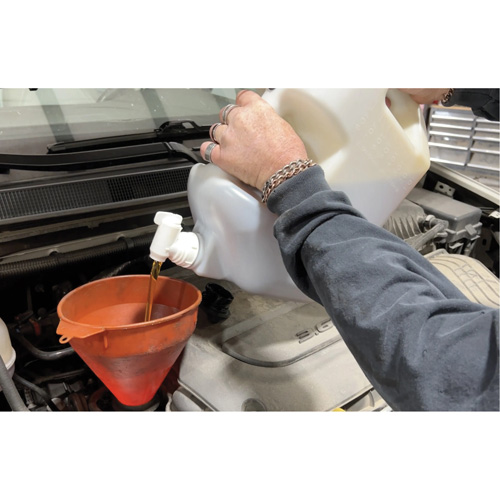 Low Profile Oil Dispenser, Polyethylene, 8 qt Capacity Fastek