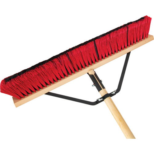 Balai-brosse &agrave; manche renforc&eacute;, 24", Moyen, Soies PVC Fastek