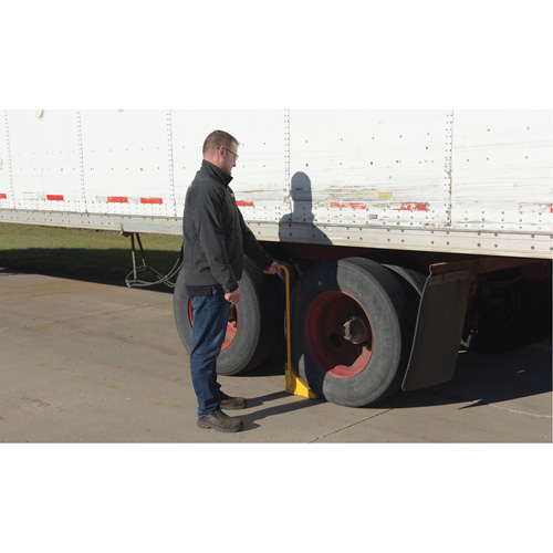 Ergo Handle Wheel Chock, Steel, Yellow, 8" W x 10-3/4" D x 9-1/8" H Fastek