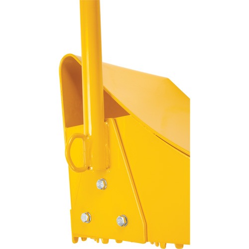 Ice Chock with Ergonomic Handle, Steel, Yellow, 8-1/16" W x 10-5/8" D x 8-13/16" H Fastek