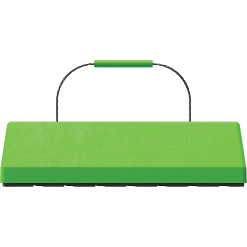 Cale de roue pour avion Checkers Safety SafeRay avec poign&eacute;e &agrave; c&acirc;ble & patin en caoutchouc, Ur&eacute;thane, Vert fluorescent, 24" la x 8" p x 6" h Fastek