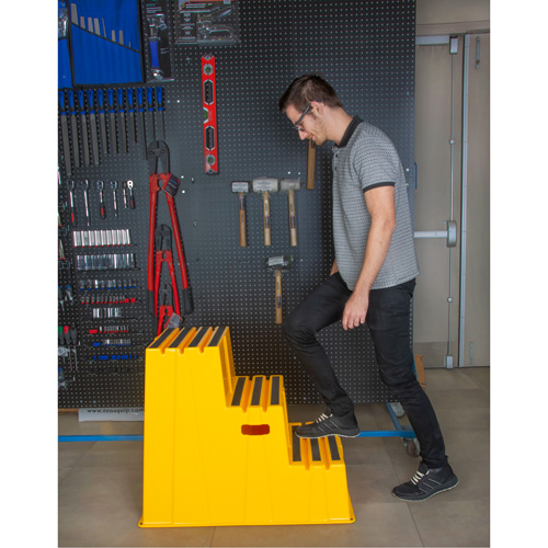 Industrial Step Stool, 3 Steps, 34-13/16" x 22-7/16" x 28-1/2" High Fastek