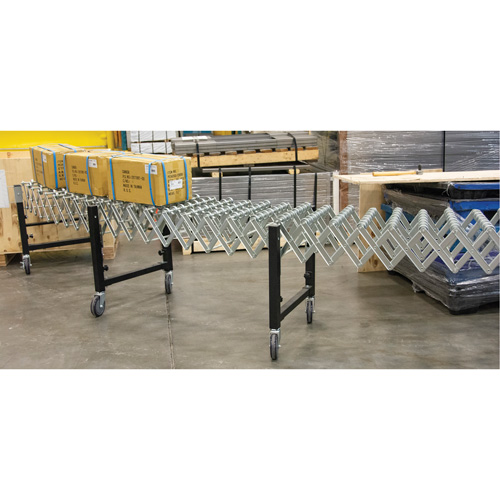 Expandable Conveyor, 18" W x 12' L, 200 lbs. per lin. ft. Capacity Fastek