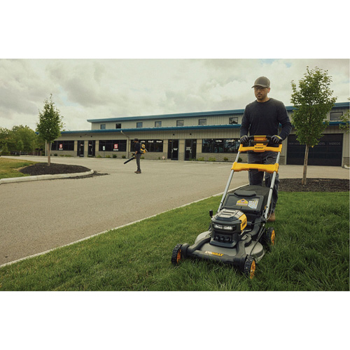 60V MAX* Brushless Cordless RWD Mower Kit, Self-Propelled Walk-Behind, Battery Powered, 21" Cutting Width Fastek