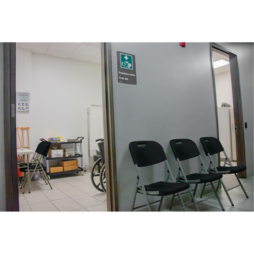 Folding Chair, Polyethylene, Black, 350 lbs. Weight Capacity Fastek