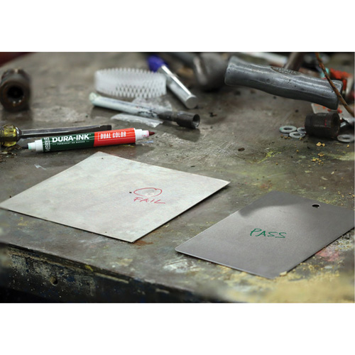 Markal&reg; Dura-Ink&reg; Dual Colour Permanent Ink Marker, Green/Red, Bullet Tip Fastek