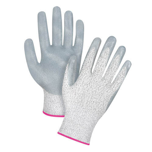 Gants haute performance r&eacute;sistants &agrave; la coupe, Taille 5/2T-petit, Calibre 13, Rev&ecirc;tement Nitrile, Enveloppe en PEHP, ANSI/ISEA 105 niveau 4/EN 388 niveau 5 Fastek