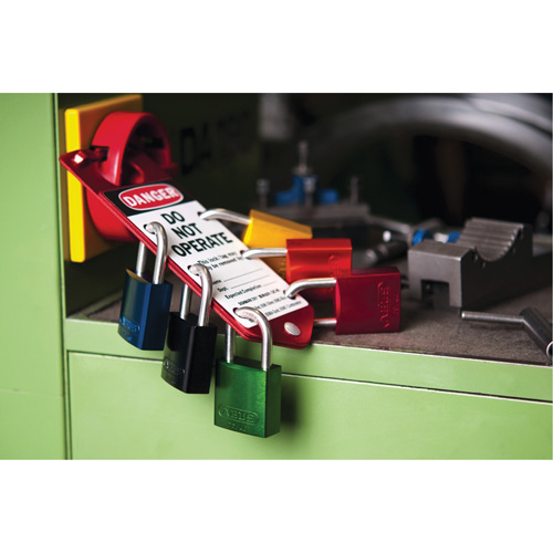 Padlock, Keyed Different, Aluminum, 1-1/2" Width Fastek