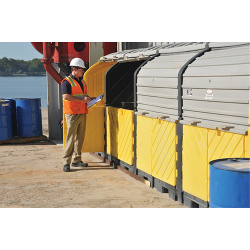 P16 Plus Ultra-Hard Top Spill Pallets&reg; without Drain, 250" L x 79" W x 62" H, 9000 lbs. Load Capacity Fastek