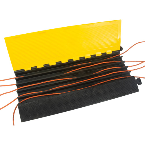 Protecteur de c&acirc;bles en polyur&eacute;thane, 5 canaux, 35,43" lo x 19,69" la x 2" h Fastek