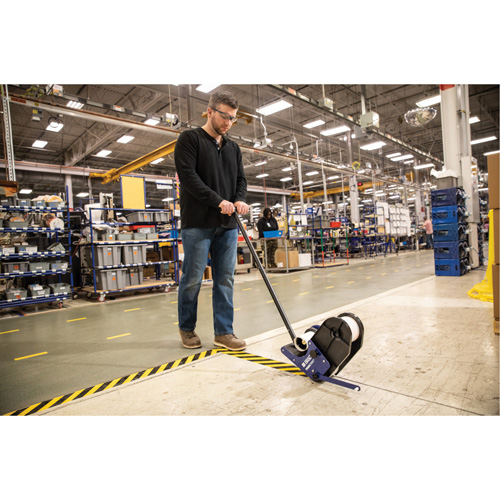 Ruban de marquage pour plancher ToughStripe Max, 2" x 100', Polyester, Noir et jaune Fastek