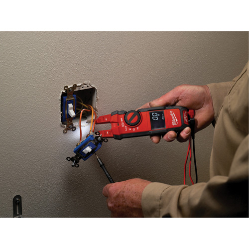 Pince amp&egrave;rem&eacute;trique, Tension c.a./c.c., Courant c.a./c.c. Fastek