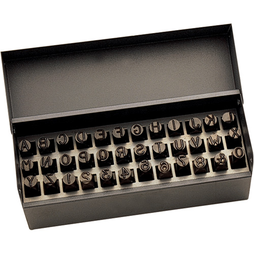 Jeu de lettres et num&eacute;ros pour estampage &agrave; la main, 36 morceaux Fastek
