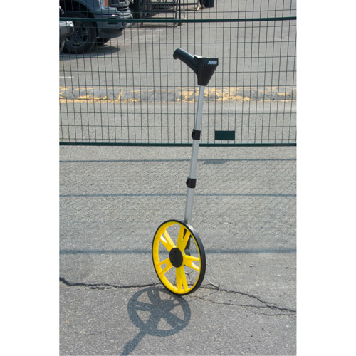 Digital Distance Measuring Wheel, 12.5"/31.8 cm, 99999.9 m Range, Feet/Metres Fastek