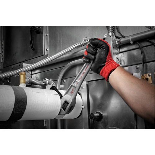 Cl&eacute; &agrave; tuyau coud&eacute;e en aluminium, Cap des m&acirc;choires 2", Longueur 14", Fini Rev&ecirc;tement en poudre, Prise Ergonomique Fastek