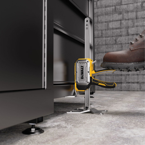 TOUGHSERIES Construction Jack Fastek