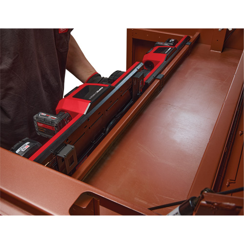 Supports de montage pour &eacute;tag&egrave;re conçus pour le chargeur rapide Gangbox M18 et M12 Fastek