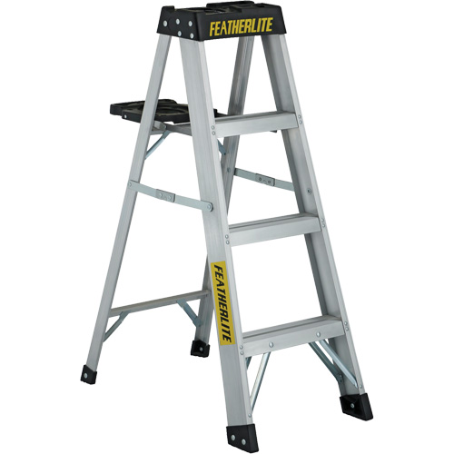 3400 Series Industrial Extra Heavy-Duty Step Ladder, 4', Aluminum, 300 lbs. Capacity, Type 1A Fastek