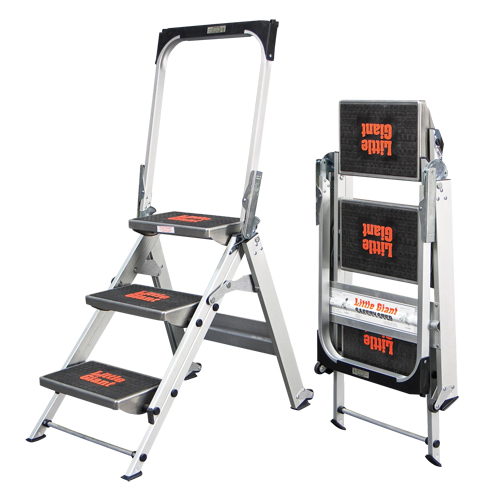 Safety Stepladder with Bar & Tray, 2.2', Aluminum, 300 lbs. Capacity, Type 1A Fastek