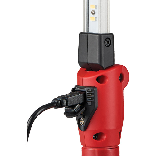 Strion&reg; SwitchBlade&reg; Compact Work Light, LED, 500 Lumens Fastek