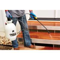 Deck & Home Universal Sprayer, 2 gal. (9 L), Polyethylene, 15" Wand Fastek