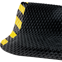 Hog Heaven No. 423 Mats, Diamond, 3-3/4' x 5-3/4' x 5/8", Black/Yellow, Nitrile Fastek