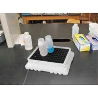 P4 Ultra-Spill Tray, 17" lo x 21" la x 4" h, Cap. de d&eacute;versement 2,9 gal. US Fastek
