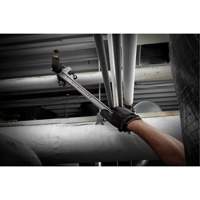 Cl&eacute; &agrave; tuyau avec manche Powerlength, Cap des m&acirc;choires 1-1/2", Longueur 10" Fastek