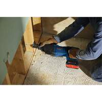 Scie alternative avec poign&eacute;e en D (outil seulement), 18 V, Lithium-ion Bloc-pile, 2700 coups/min Fastek