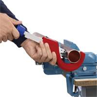 Coupe-tubes KNIPEX TubiX&reg; XL 10-1/4", Capacit&eacute; de 5/64"- 3" Fastek